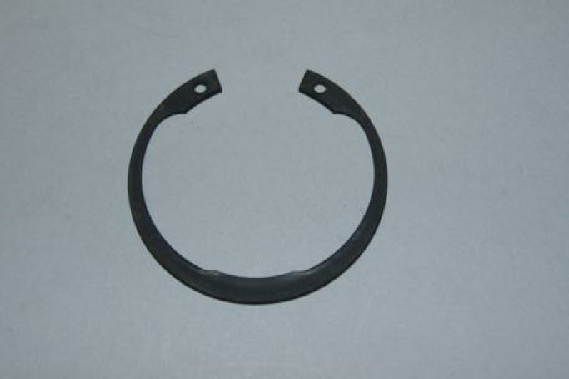 Circlip in clutch housing at 6007 bearing